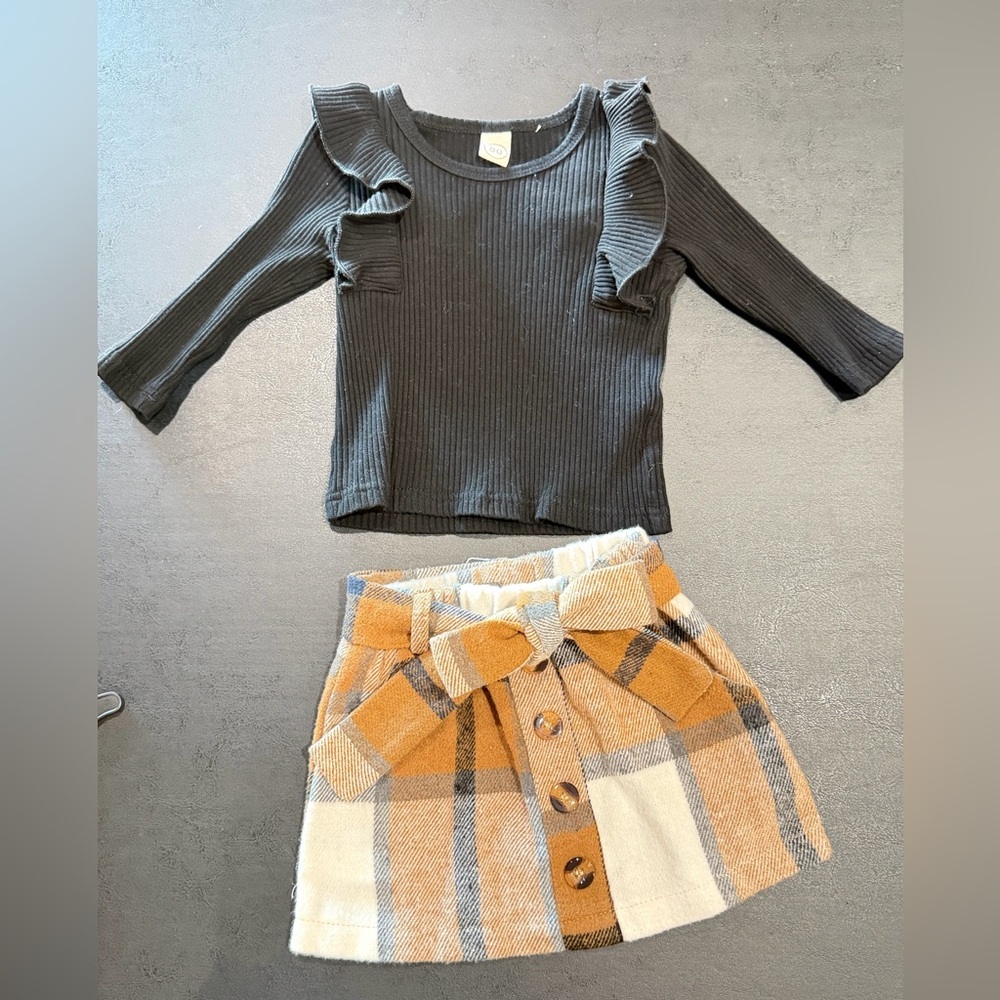 Stylish Girls Plaid Skirt and Black Top Set